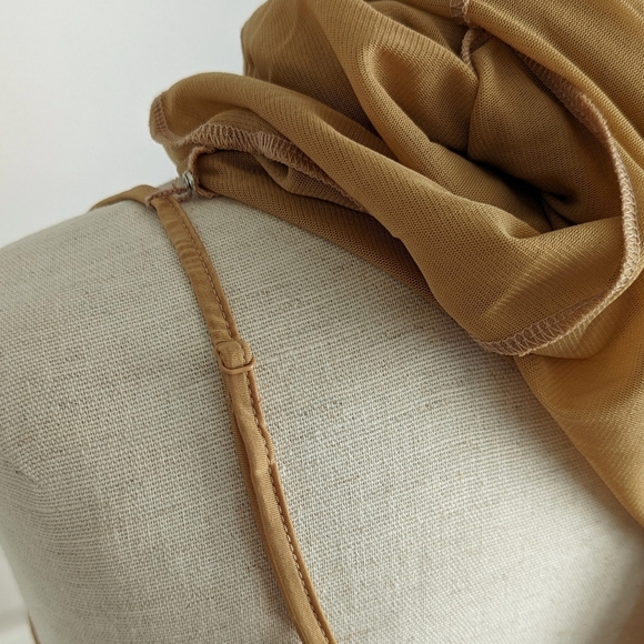 Vince Layered Top Sheer Mesh Crew Neck With V-Neck Camisole Pale Walnut M NWT - Picture 12 of 15